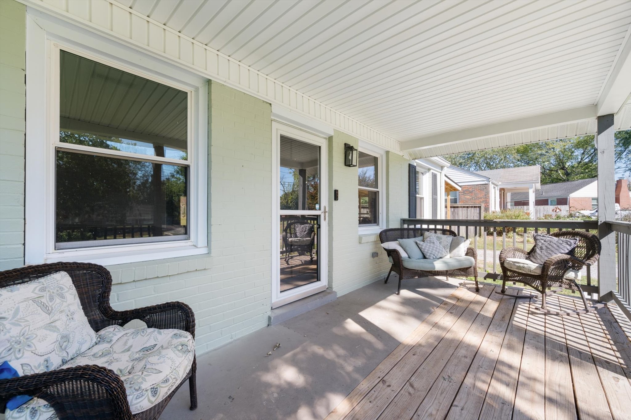 3116 Cloverwood Dr
