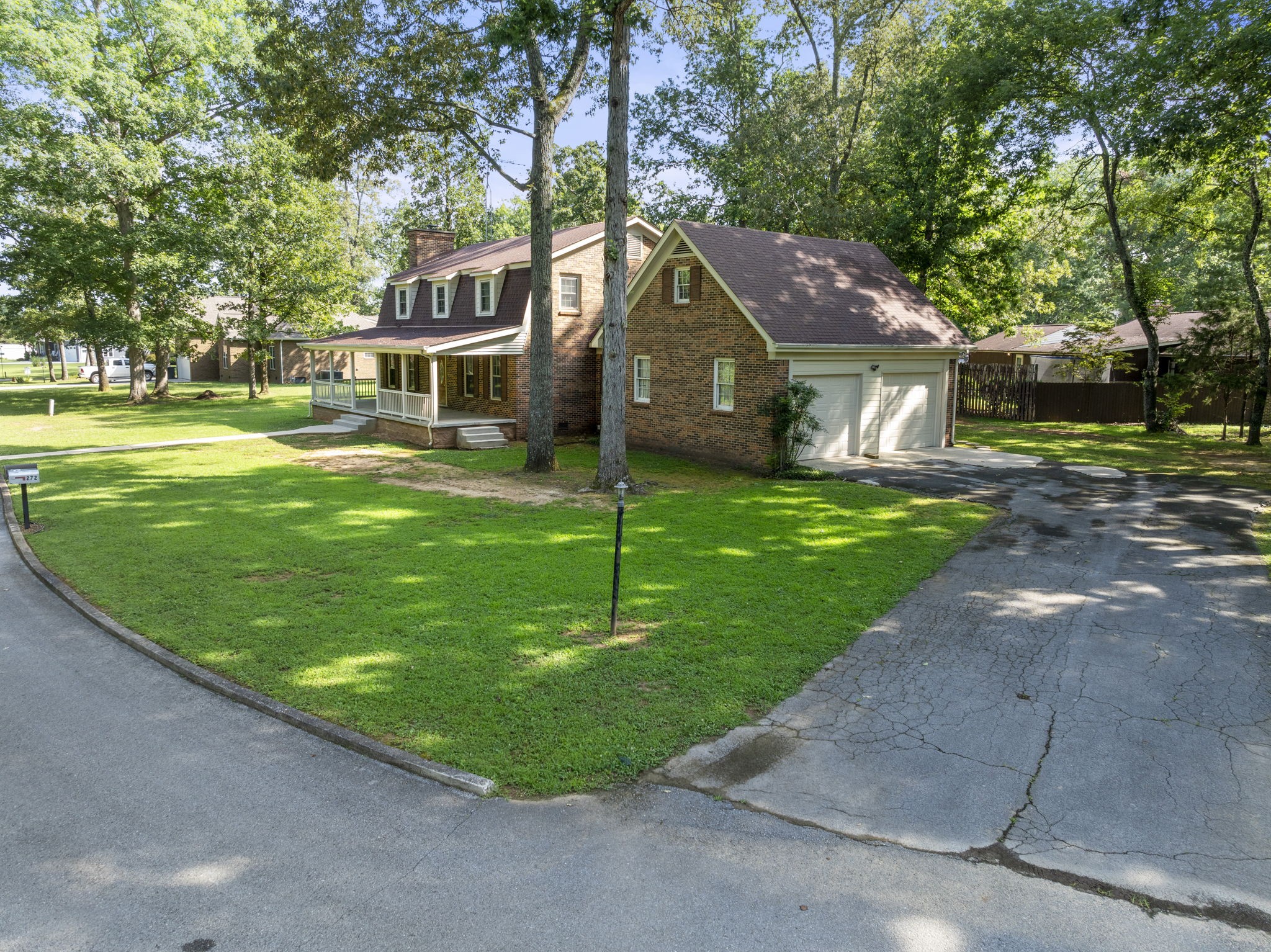 247 Oak Cir