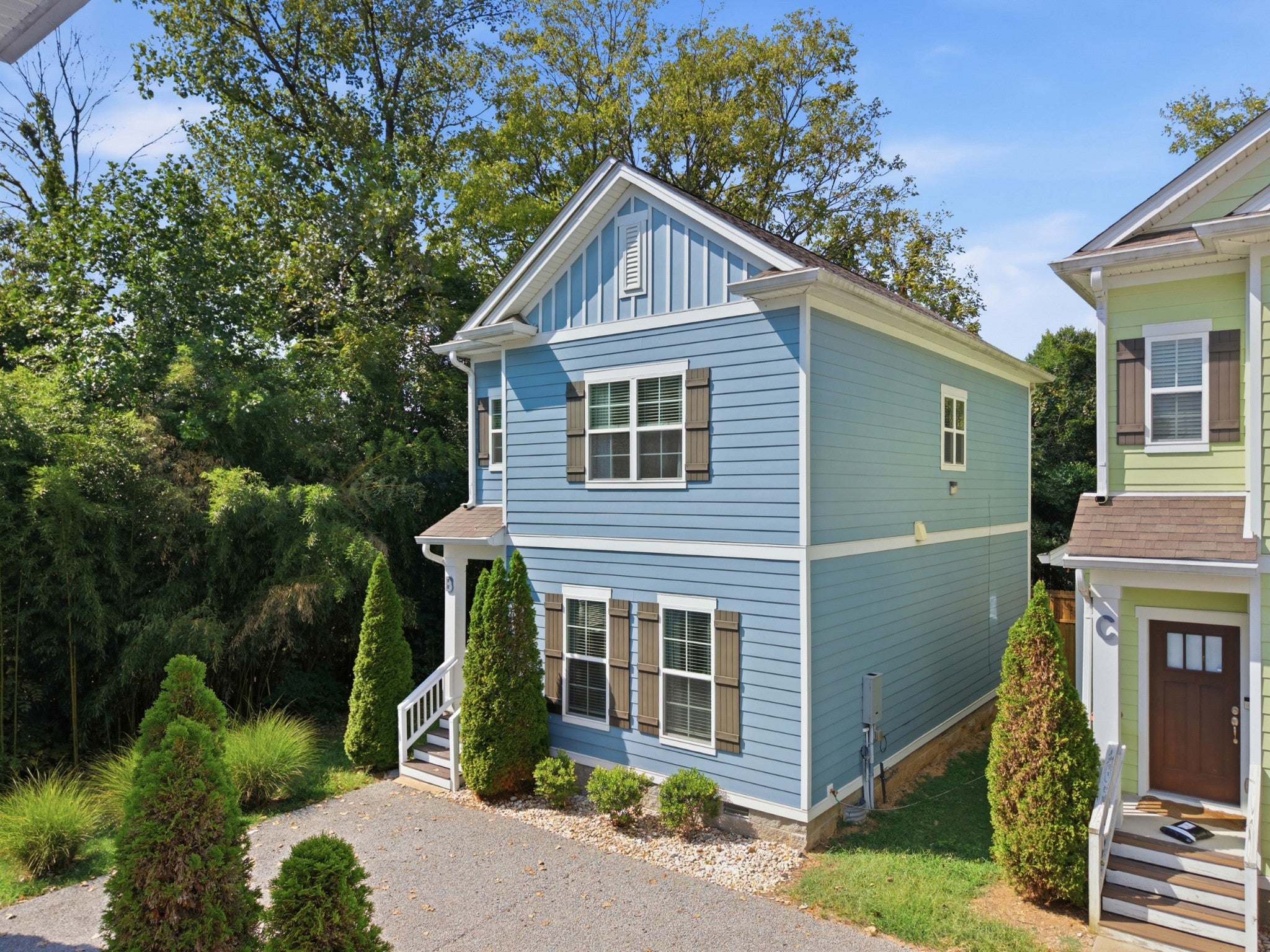 3-bed listing at 3108 Elm Hill Pike B, Nashville