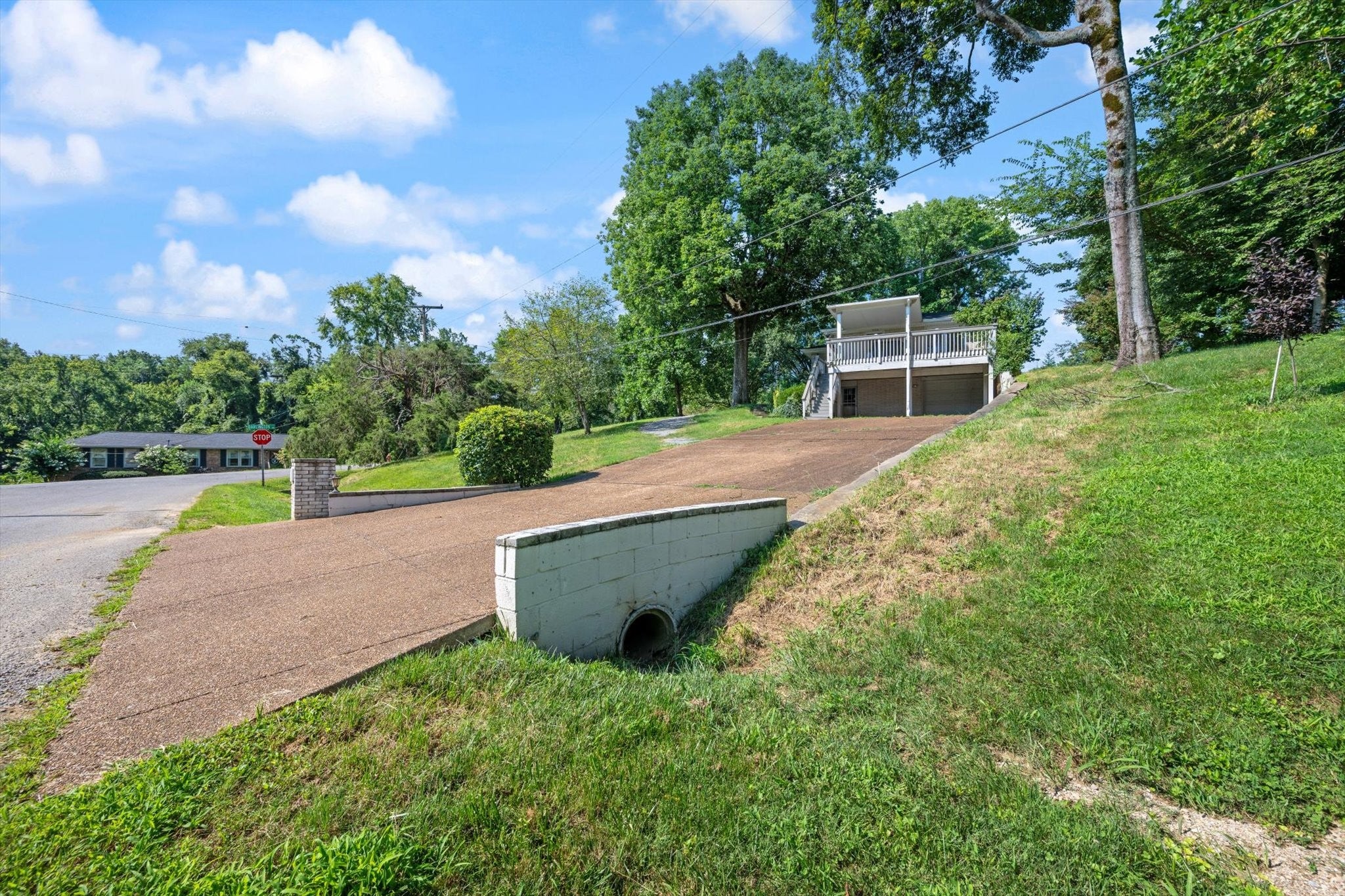 2-bed home for sale in Nashville, TN 37211, 4921 Timberdale Dr 4921 Timberdale Dr, Nashville TN 37211 2-bed home, photo 4 of 27