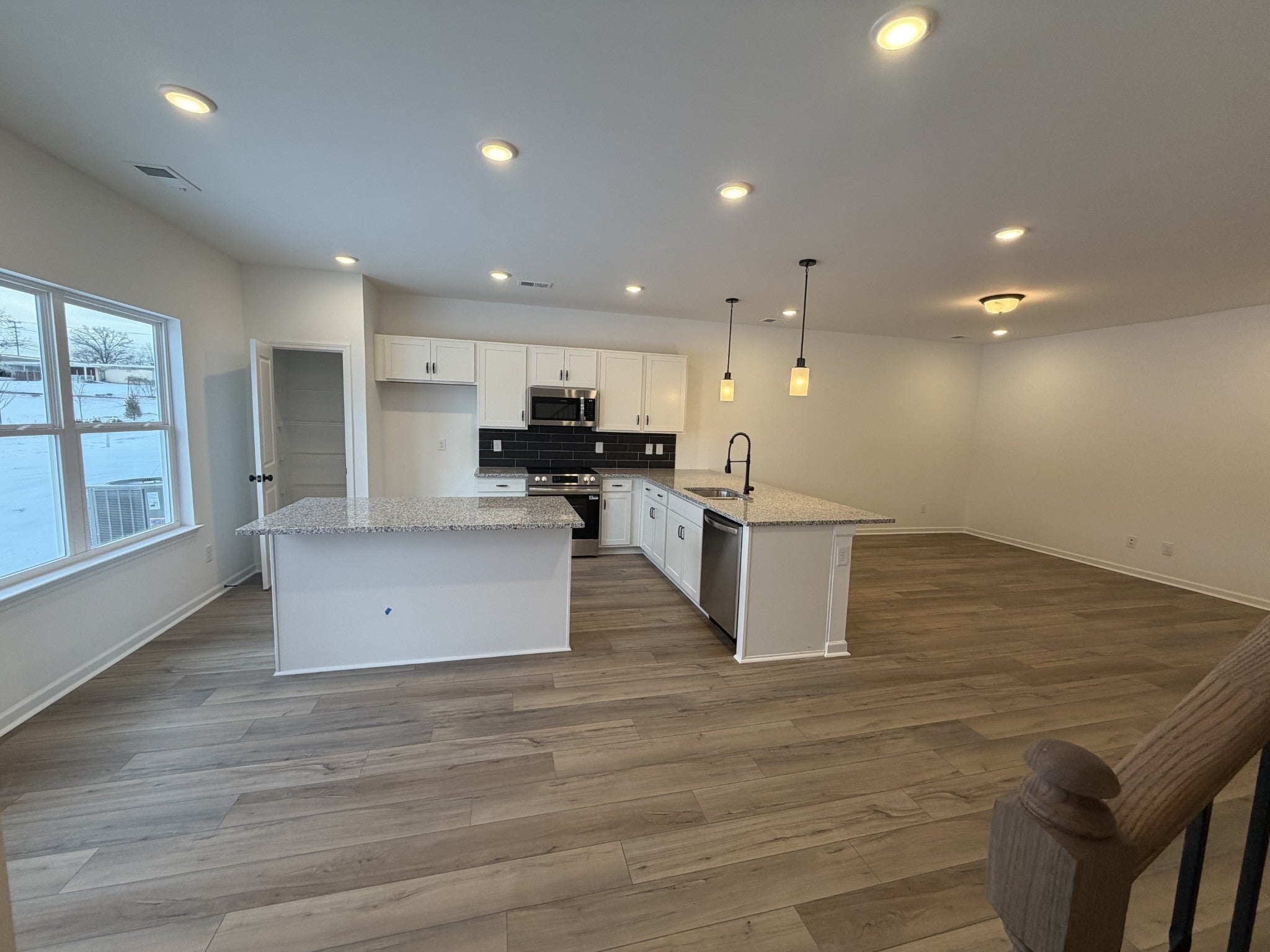 305 Oakfield Lane