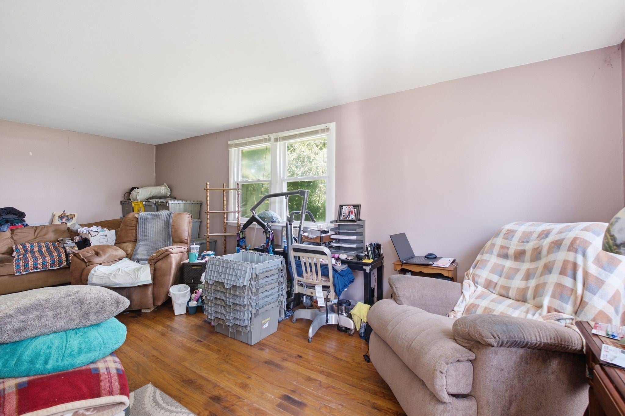 216 Walton Ferry Rd