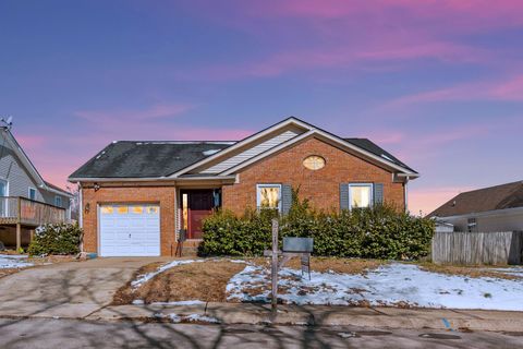 261 Grassmire Dr Clarksville TN 37042