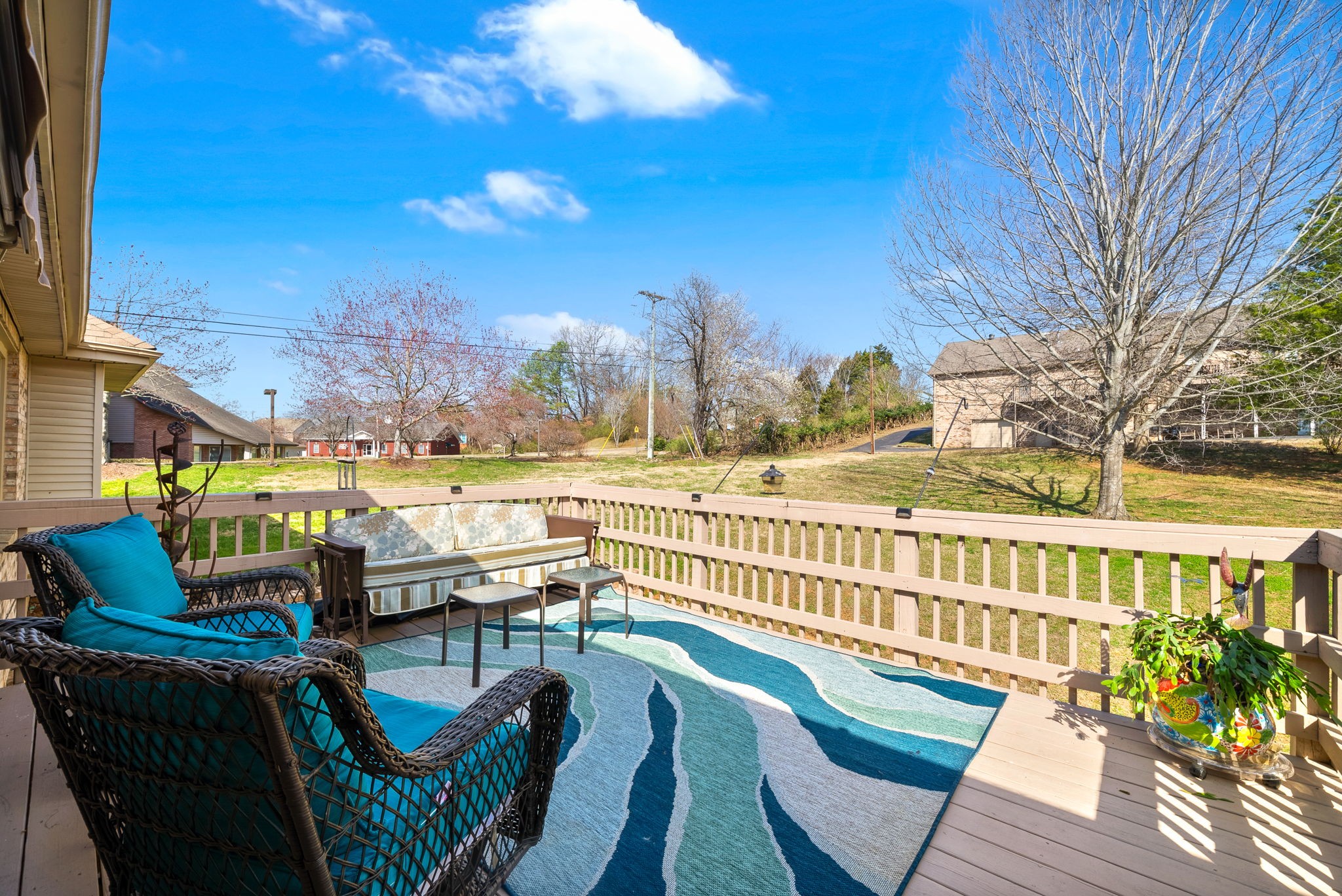 Clarksville, Tennessee 37043, United States, 2 Bedrooms Bedrooms, ,2 BathroomsBathrooms,Residential,Pending,91282