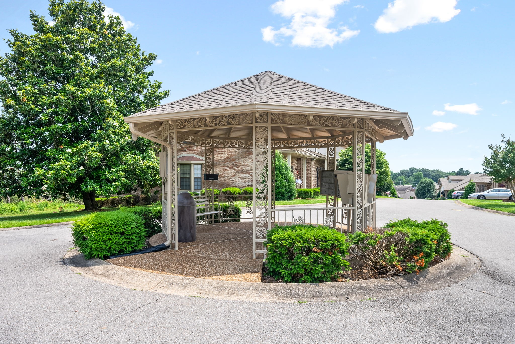 Clarksville, Tennessee 37043, United States, 2 Bedrooms Bedrooms, ,2 BathroomsBathrooms,Residential,Pending,91282