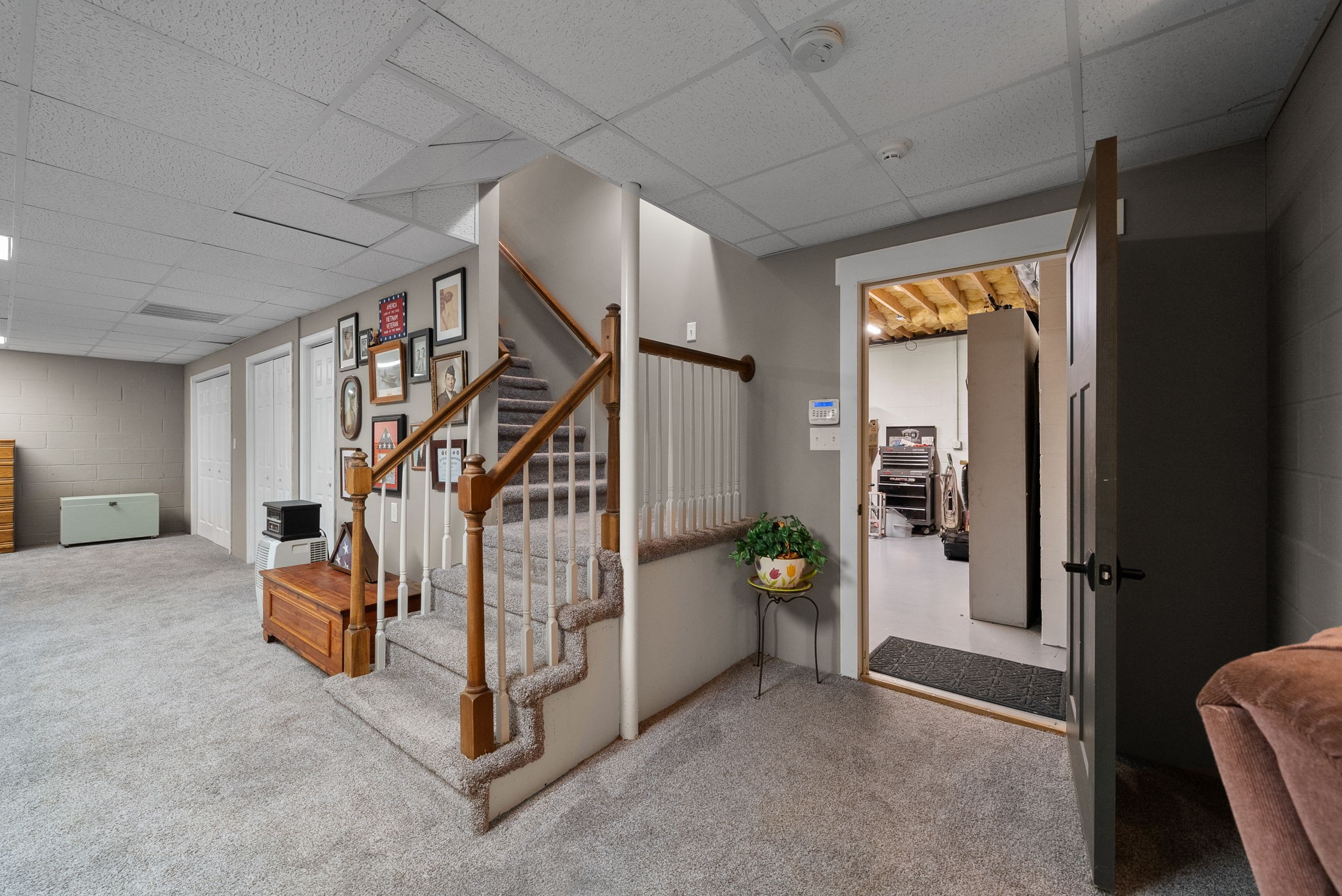 Clarksville, Tennessee 37043, United States, 2 Bedrooms Bedrooms, ,2 BathroomsBathrooms,Residential,Pending,91282