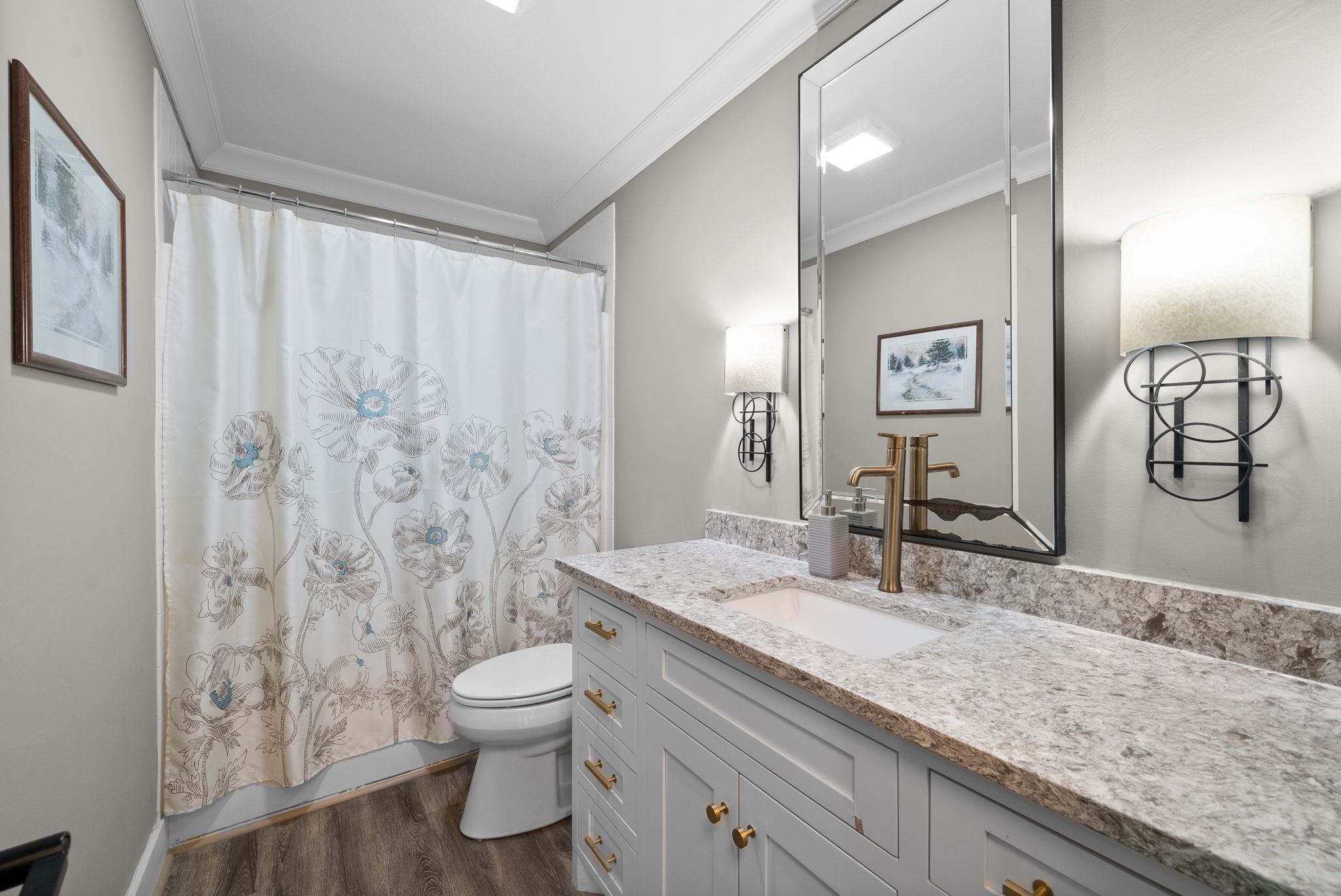 Clarksville, Tennessee 37043, United States, 2 Bedrooms Bedrooms, ,2 BathroomsBathrooms,Residential,Pending,91282