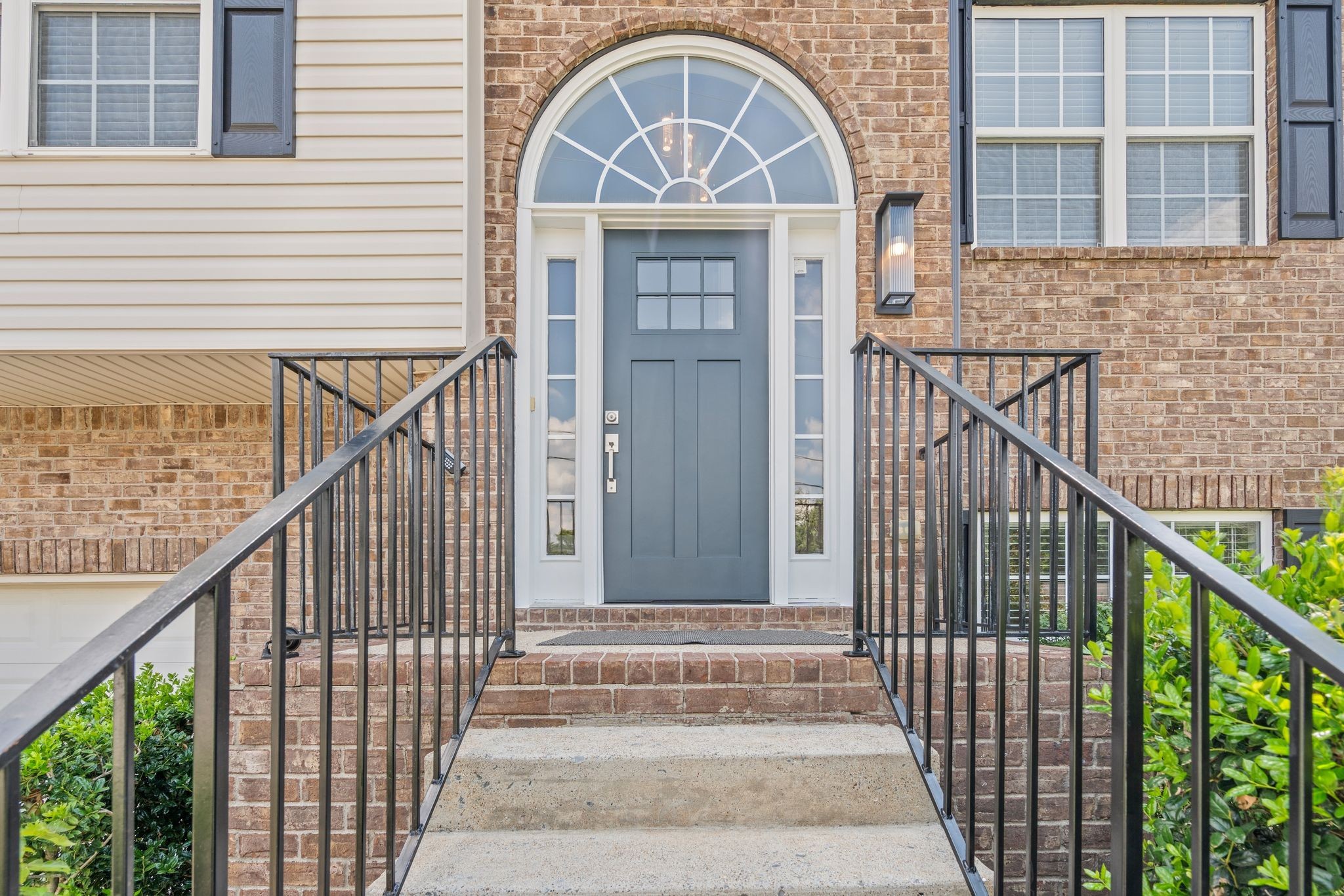 1405 Walton Oaks Dr