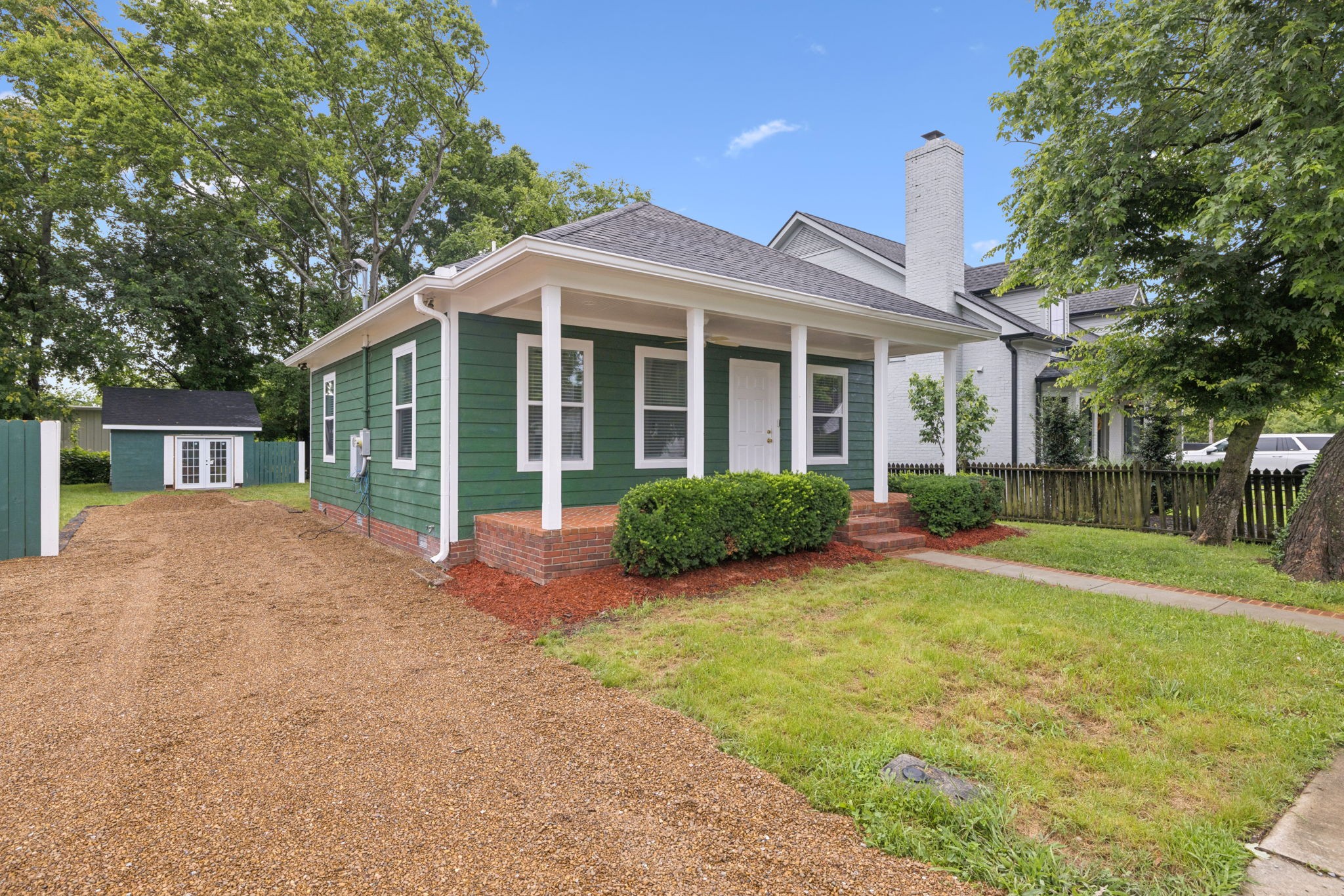 354 9th Ave N