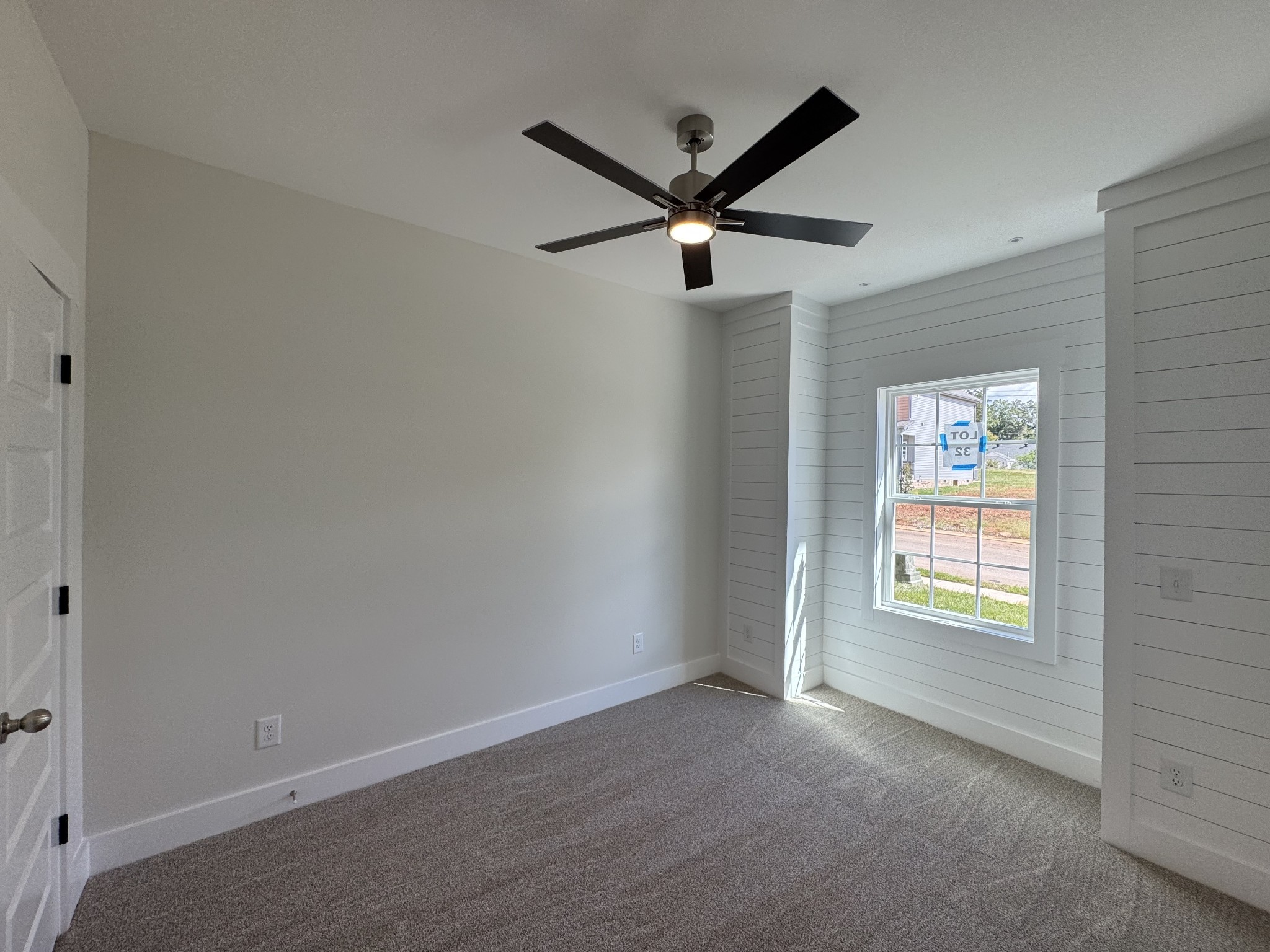 554 Charleston Cove Way