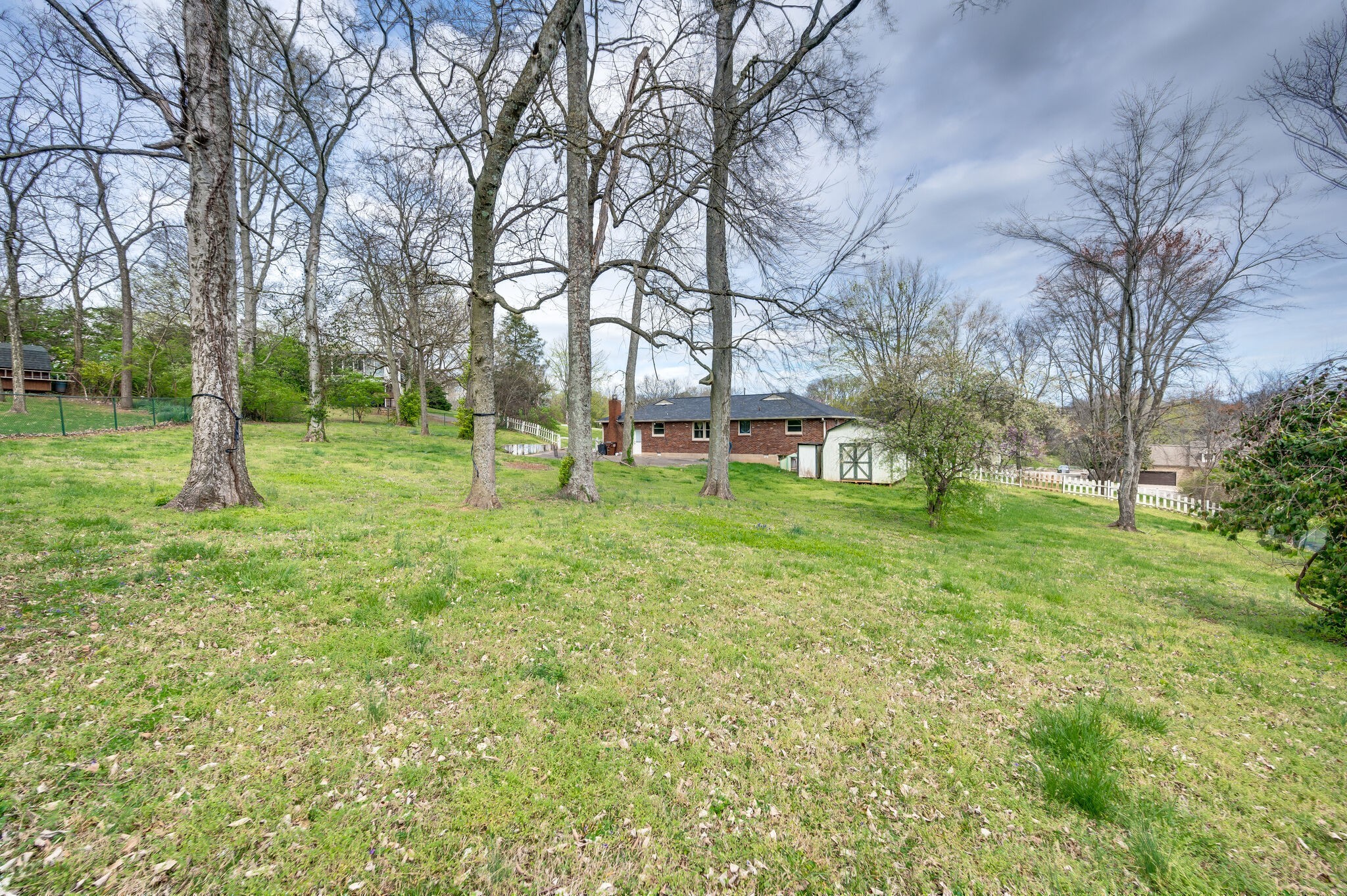 Nashville, Tennessee 37207, United States, 3 Bedrooms Bedrooms, ,2 BathroomsBathrooms,Residential,Pending,94717