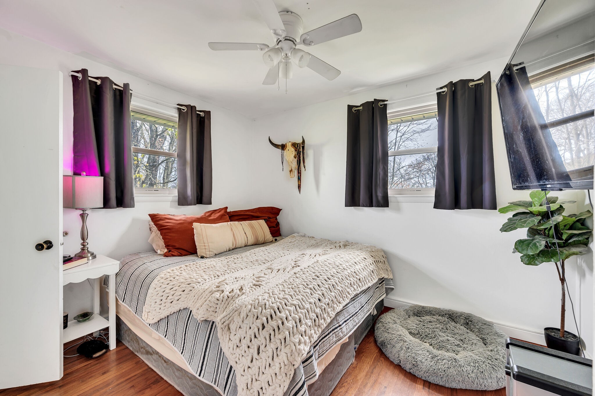 Nashville, Tennessee 37207, United States, 3 Bedrooms Bedrooms, ,2 BathroomsBathrooms,Residential,Pending,94717