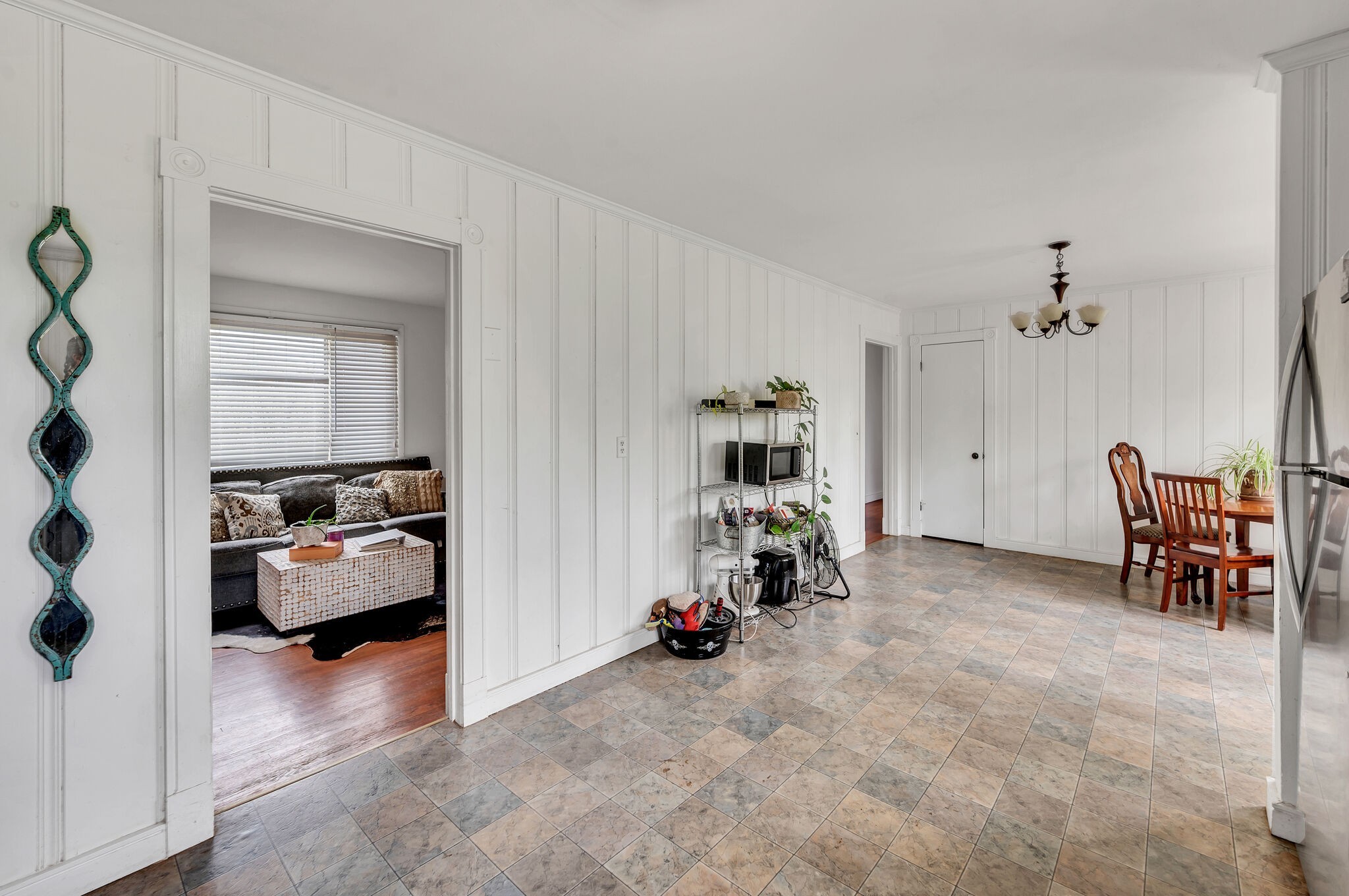 Nashville, Tennessee 37207, United States, 3 Bedrooms Bedrooms, ,2 BathroomsBathrooms,Residential,Pending,94717