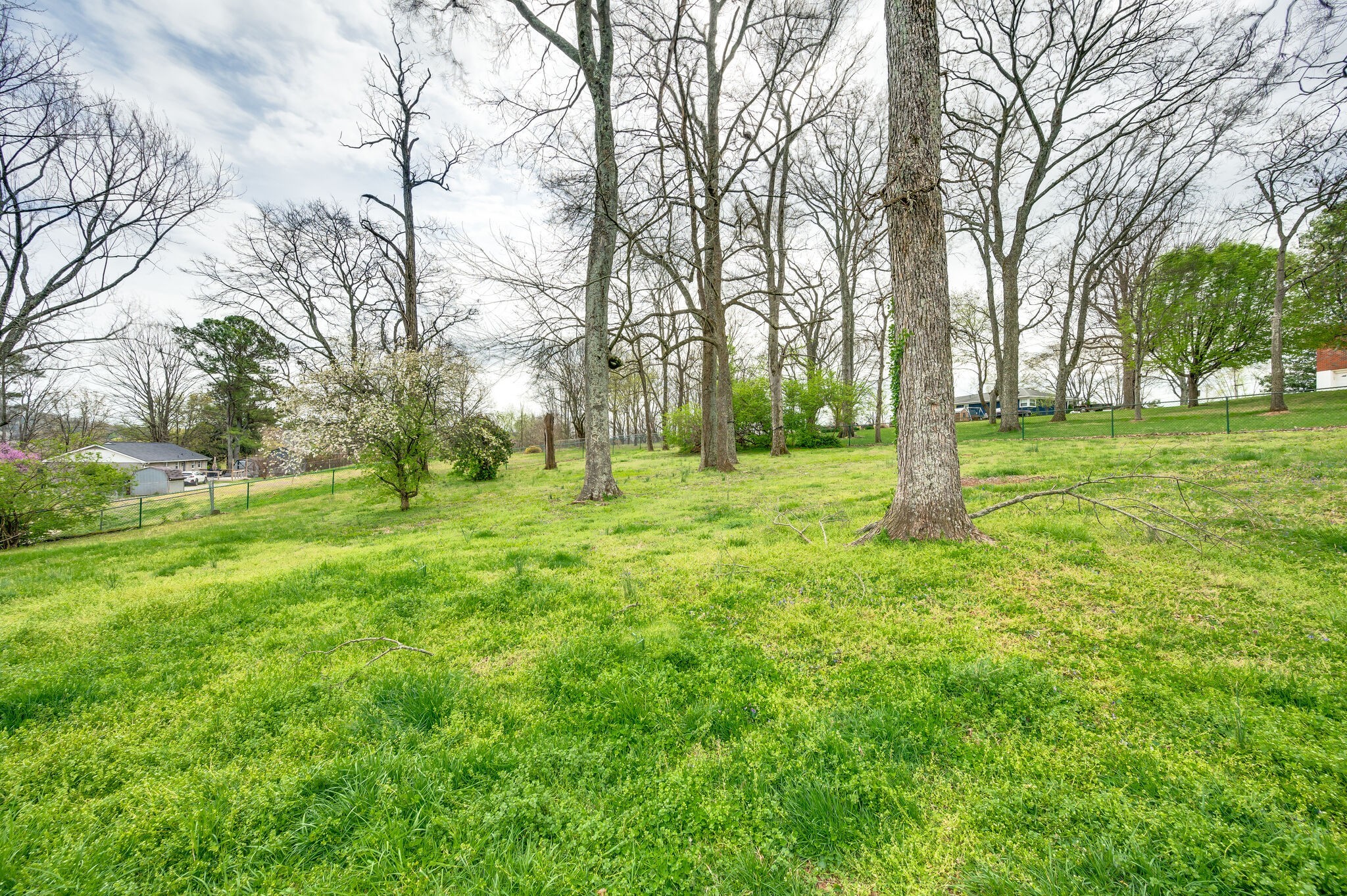 Nashville, Tennessee 37207, United States, 3 Bedrooms Bedrooms, ,2 BathroomsBathrooms,Residential,Pending,94717