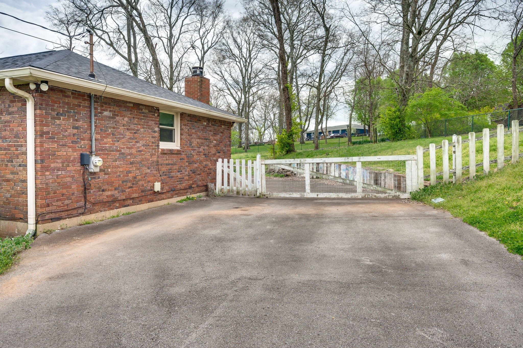 Nashville, Tennessee 37207, United States, 3 Bedrooms Bedrooms, ,2 BathroomsBathrooms,Residential,Pending,94717