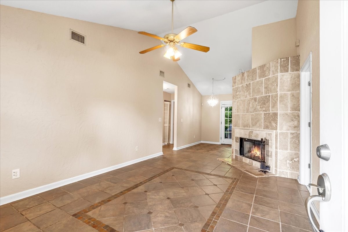 3525 Paragon Dr