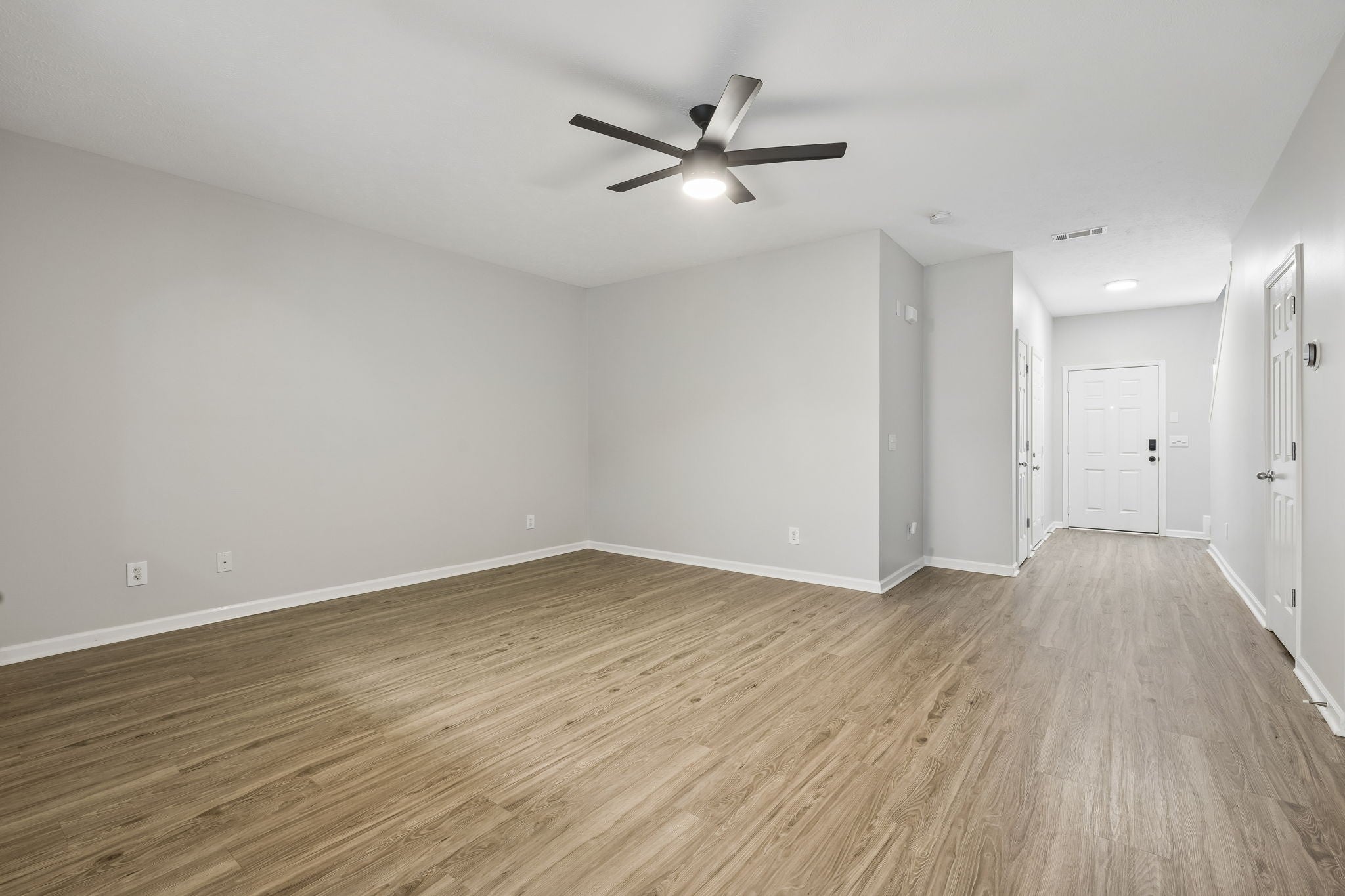 3-bed home for sale in Brentwood, TN 37027, 8261 Rossi Rd 8261 Rossi Rd, Brentwood TN 37027 3-bed home, photo 5 of 23