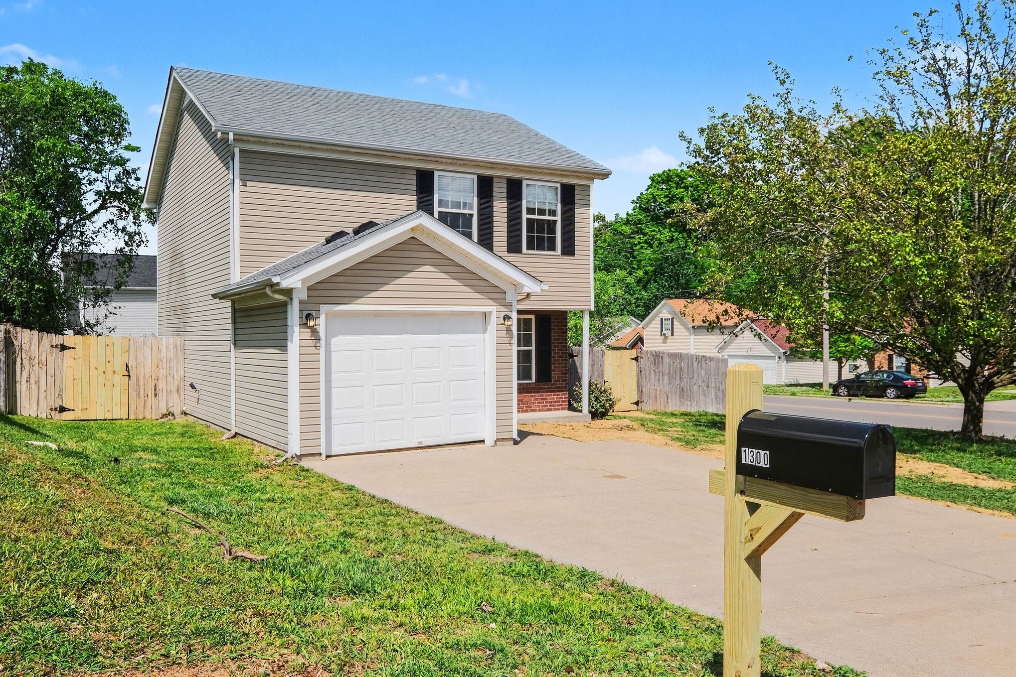 1300 E Nir Shreibman Blvd