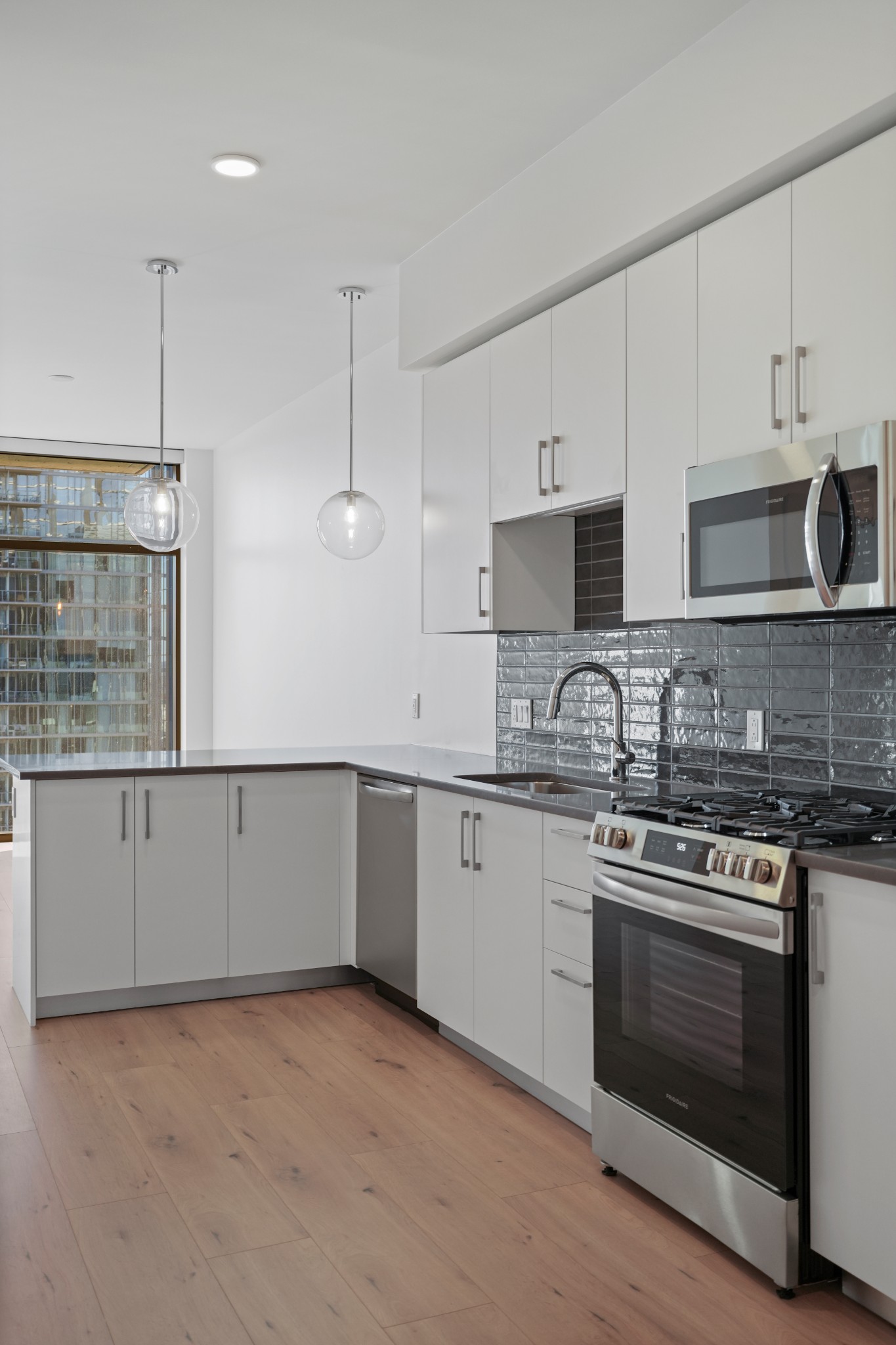 1212 Demonbreun St A2 (M)