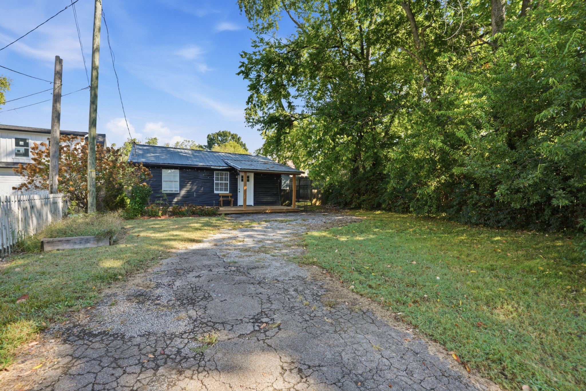 1015 Spain Ave, Nashville TN 37216 2-bed home, photo 4 of 9