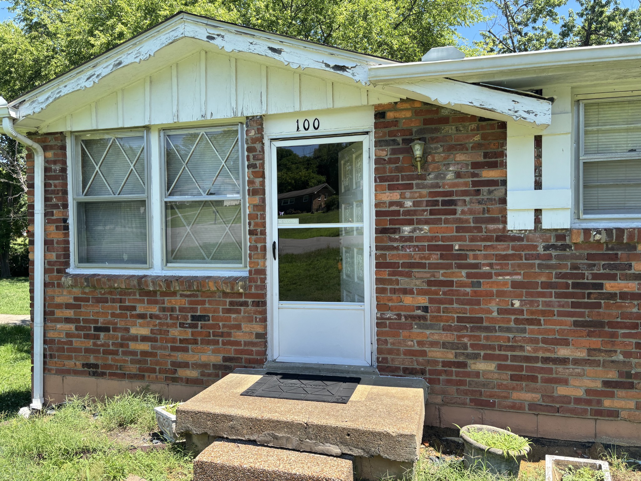 100 Curtiswood Dr