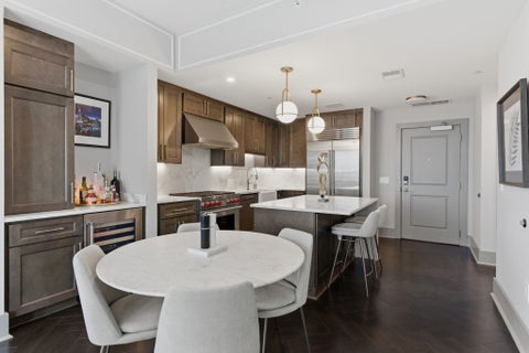 Photo of 1616 West End Ave #1906, Nashville, TN 37203 (MLS # 3233580)