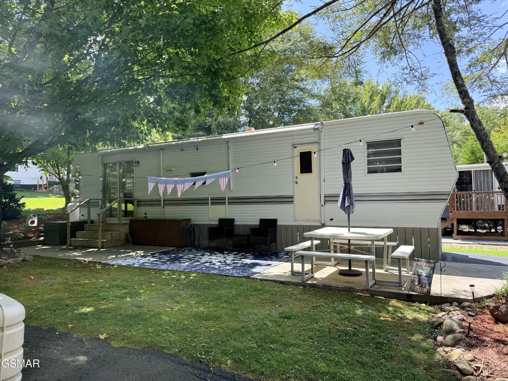 4229 E Parkway