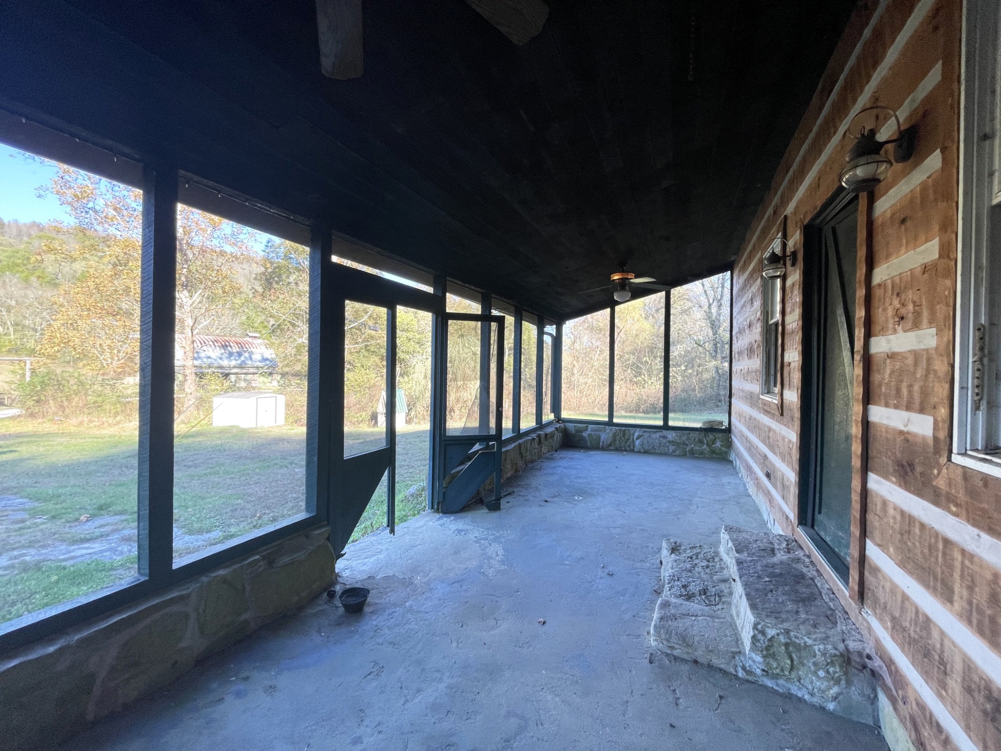 8100 Eaton Hollow Rd