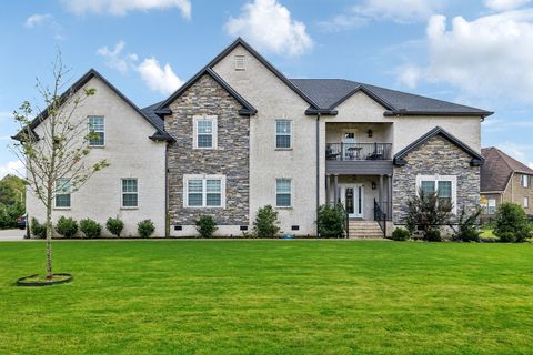 2737 Beaulah Dr Murfreesboro TN 37128