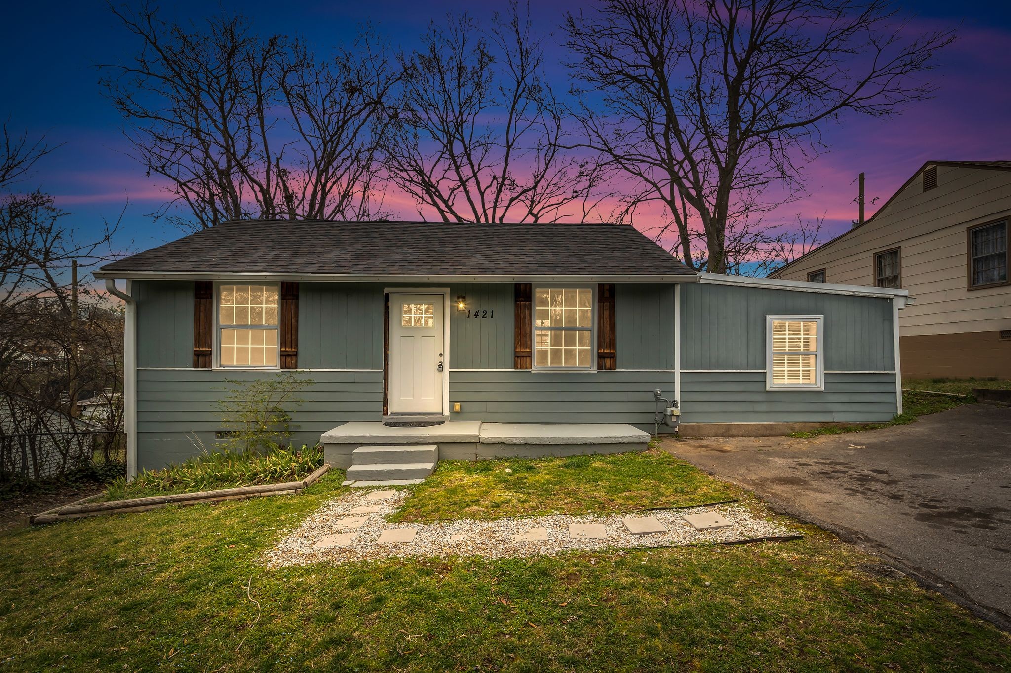 1421 Electric Avenue