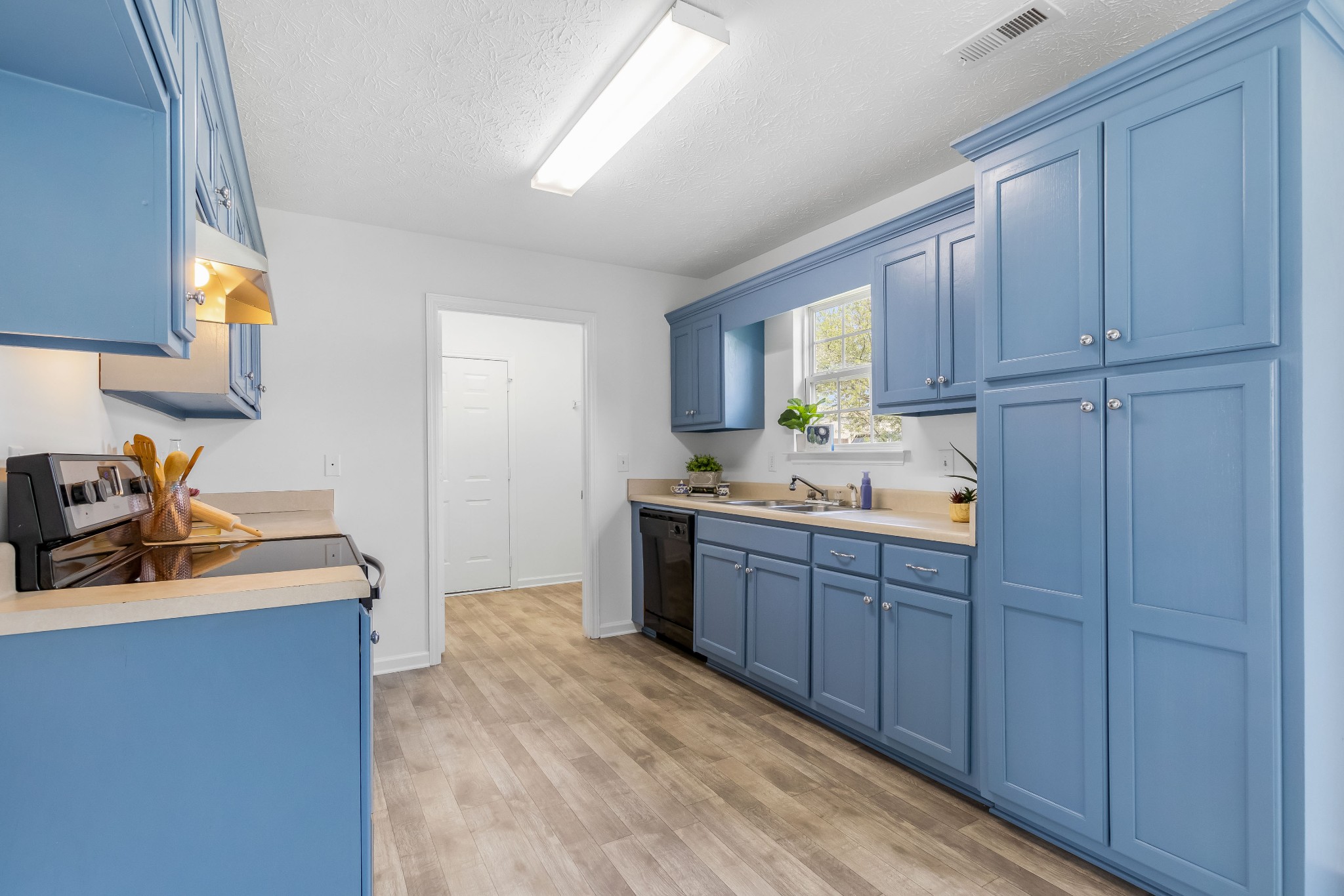 104 Saddlewood Dr