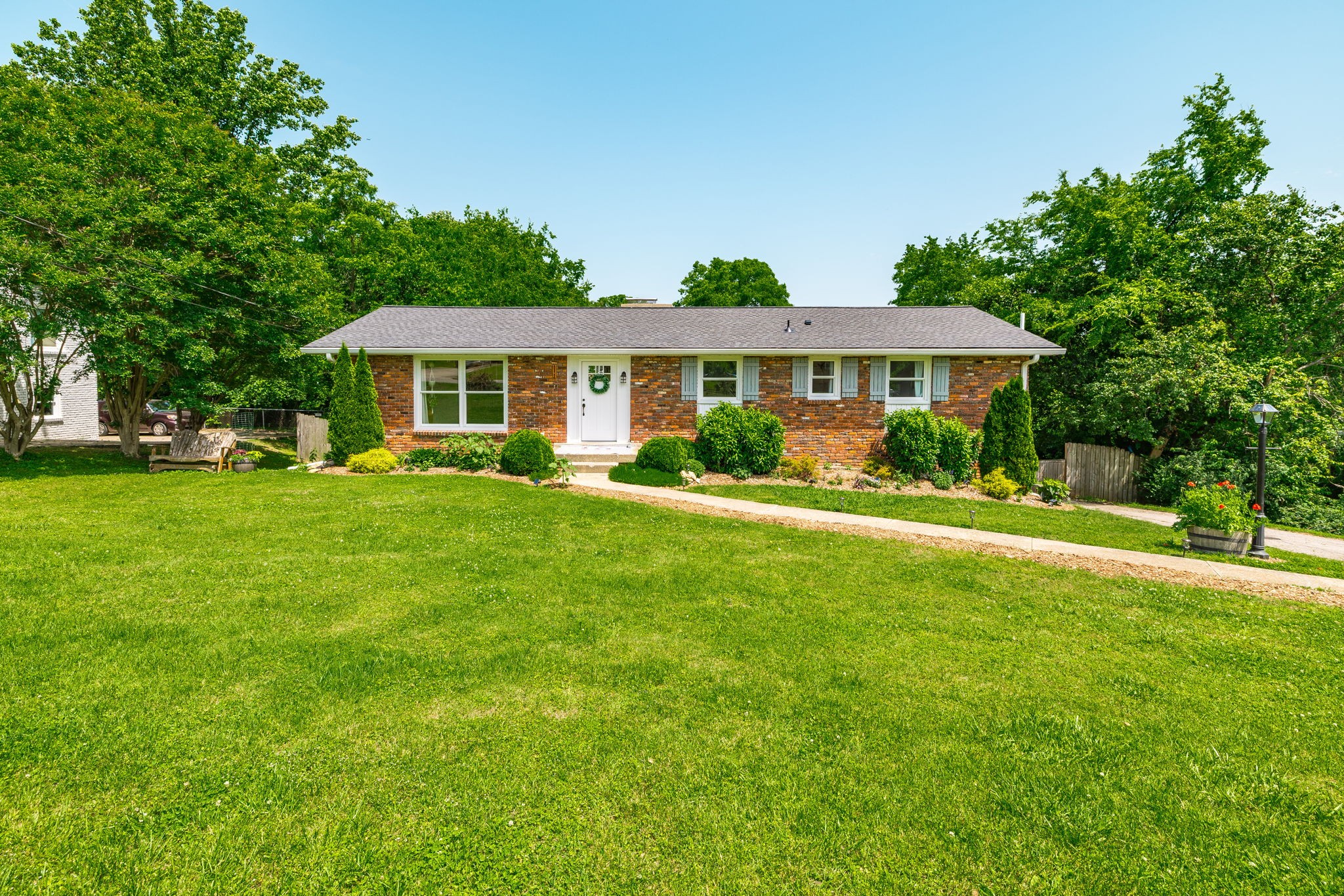 113 La Vista Dr