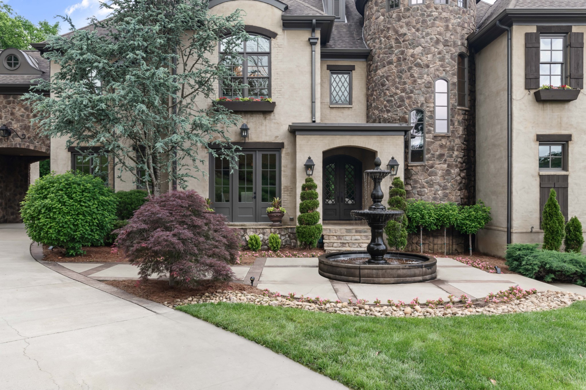 399 The Lady of the Lake Lane