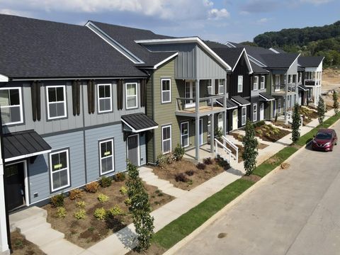 Photo of 1594 S Watkins Street, Chattanooga, TN 37404 (MLS # 3244522)