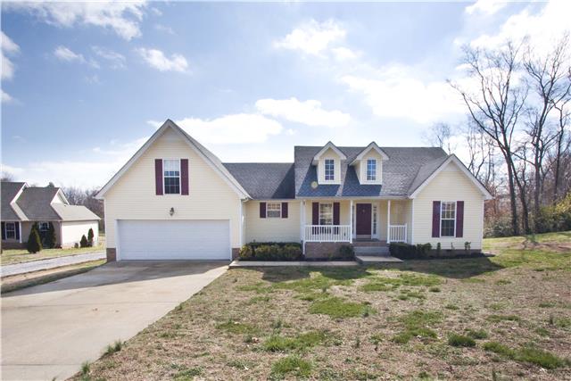 Photo 1 of 15 — 545 Briarwood Rd, Clarksville, TN 37040