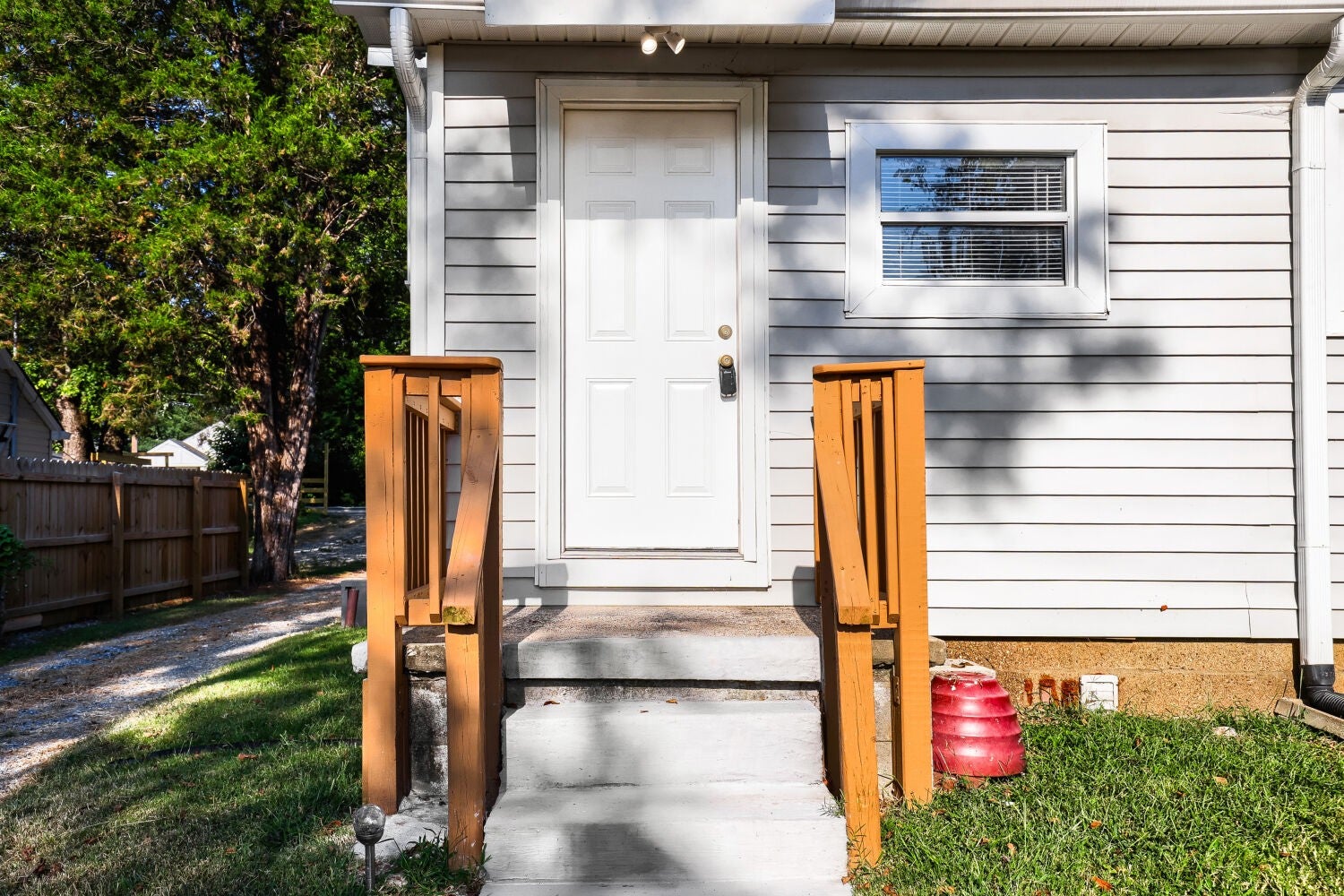 1309 Jones Ave
