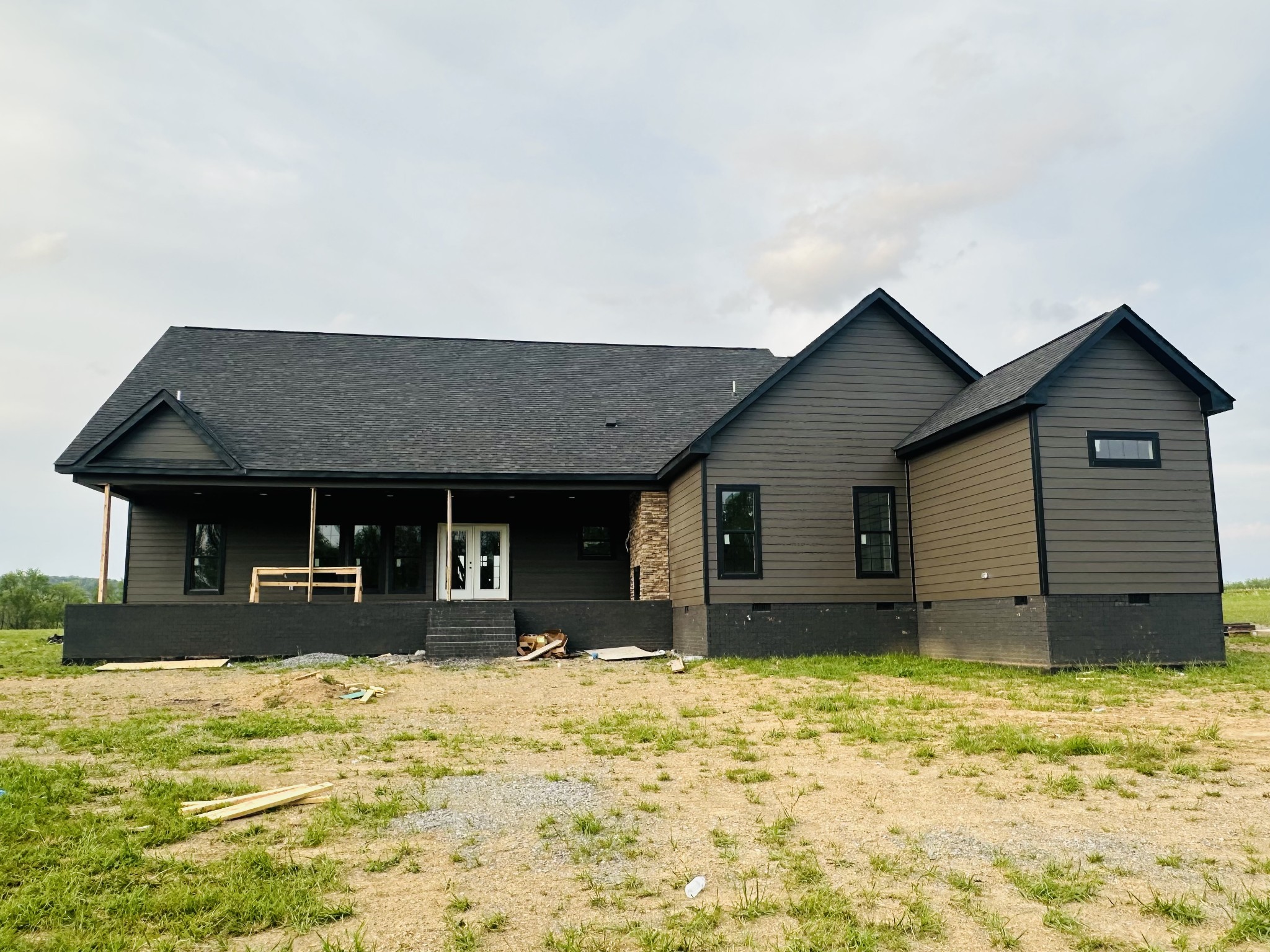 533 Suzanne Way