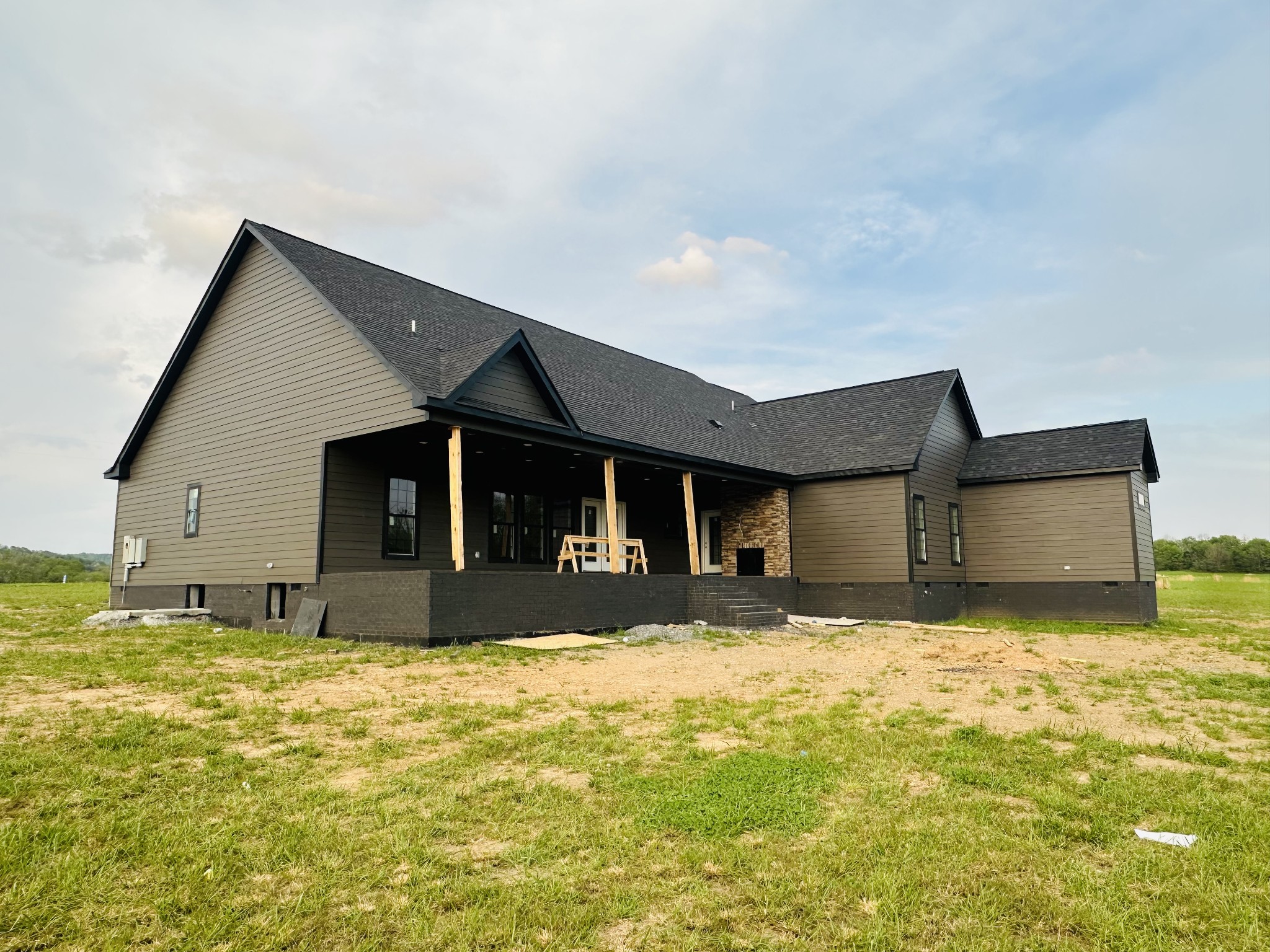 533 Suzanne Way