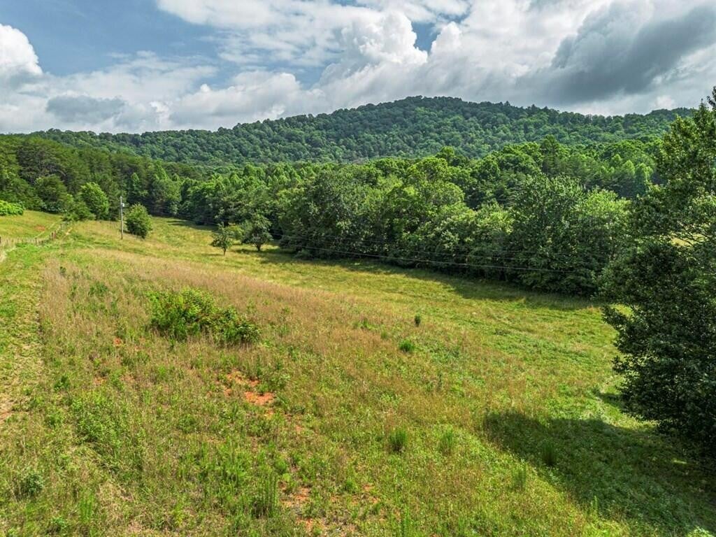 541 Pleasant Hill Road
