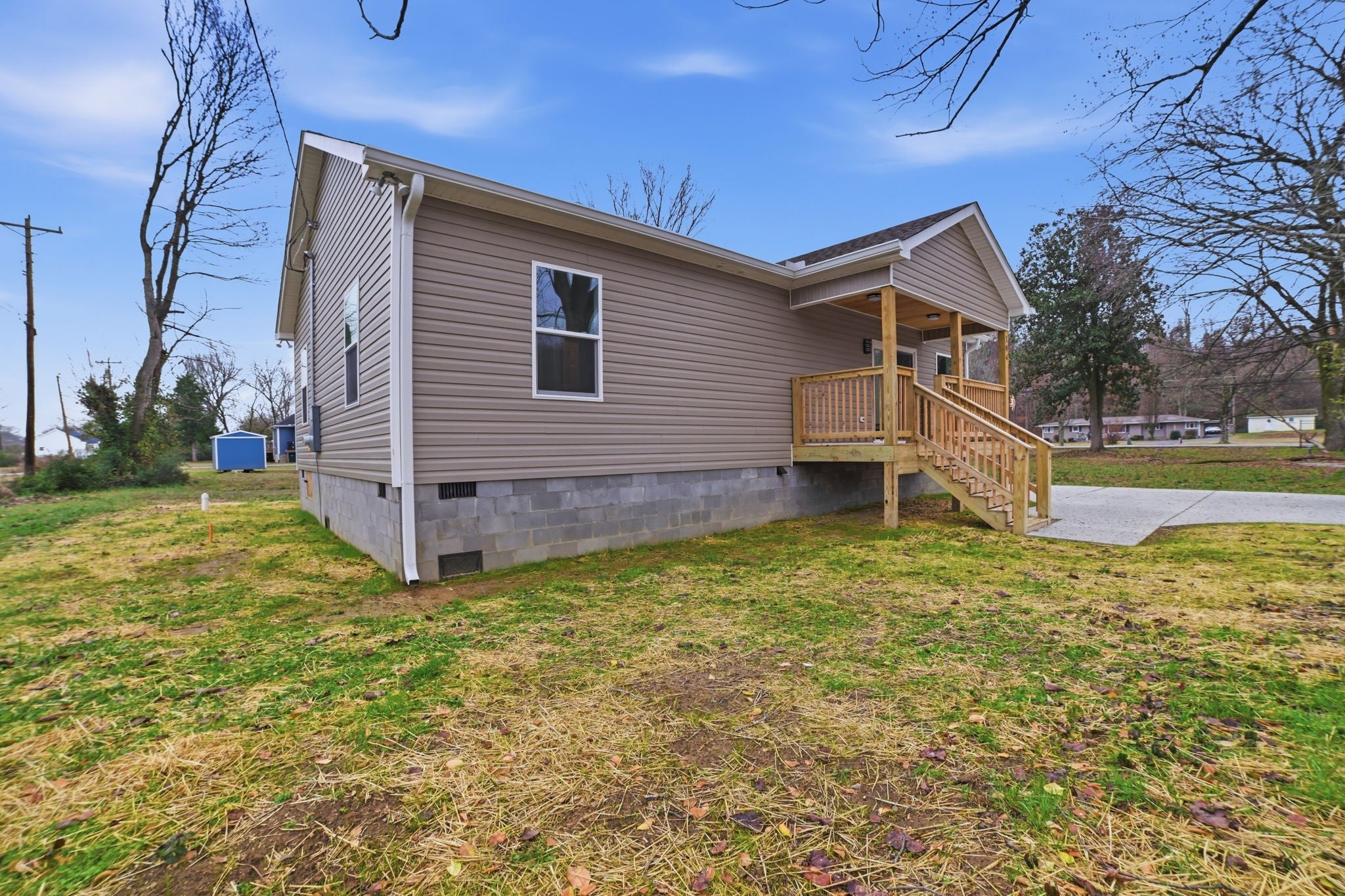 104 Fairground Dr