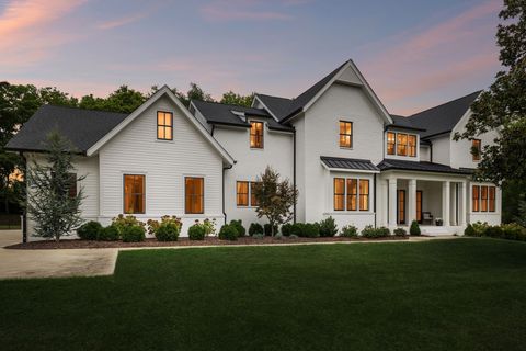 Photo of 5116 Williamsburg Rd, Brentwood, TN 37027 (MLS # 3169095)