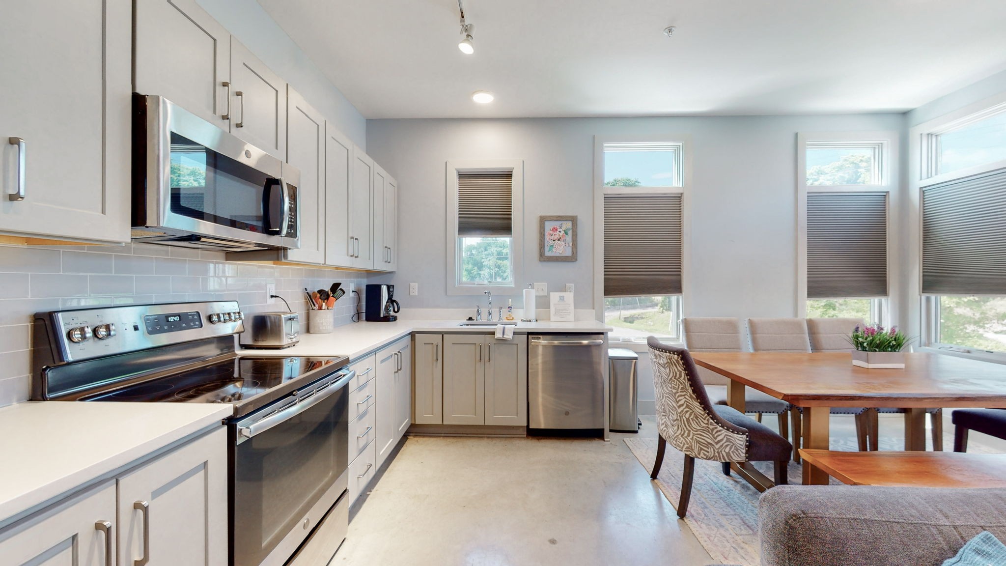 374 Herron Dr 7
