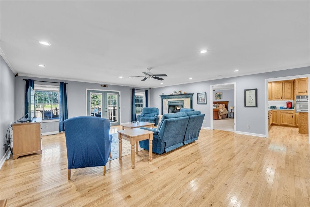 2343 Davenport Rd