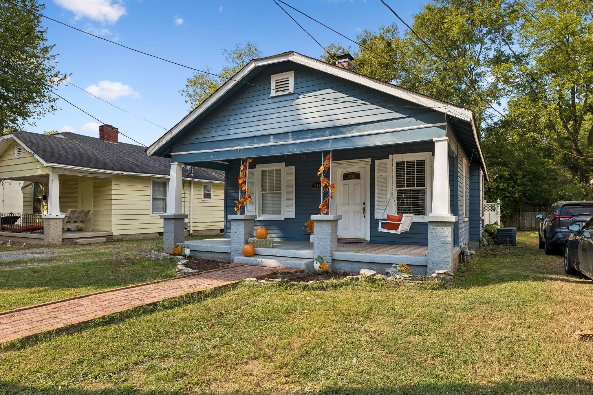 817 E Vine St