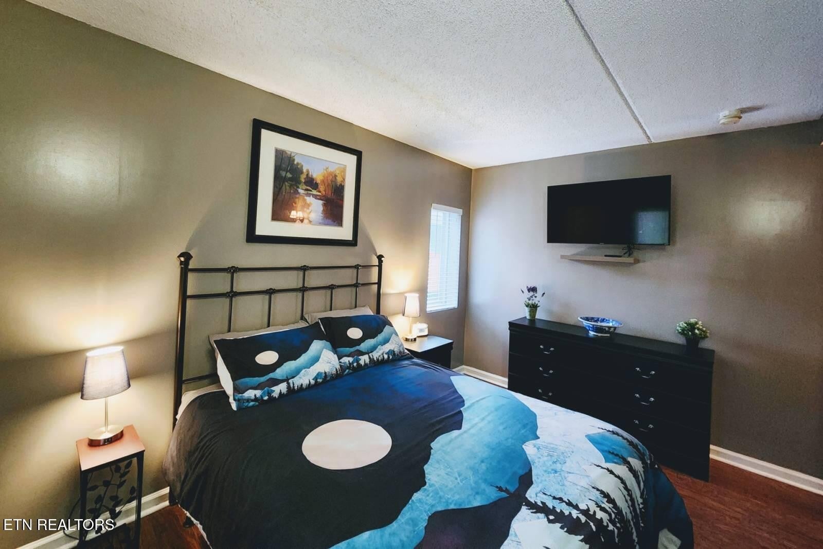 413 Baskins Creek Rd 301