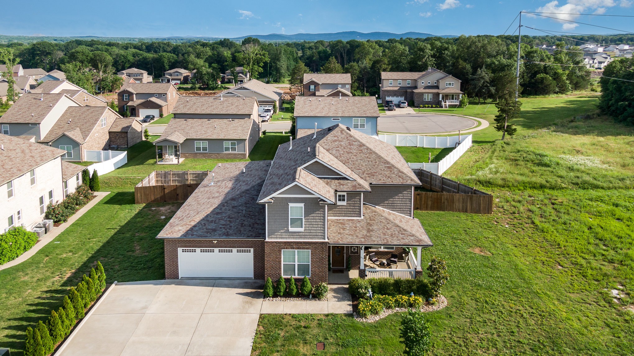 833 Clematis Dr