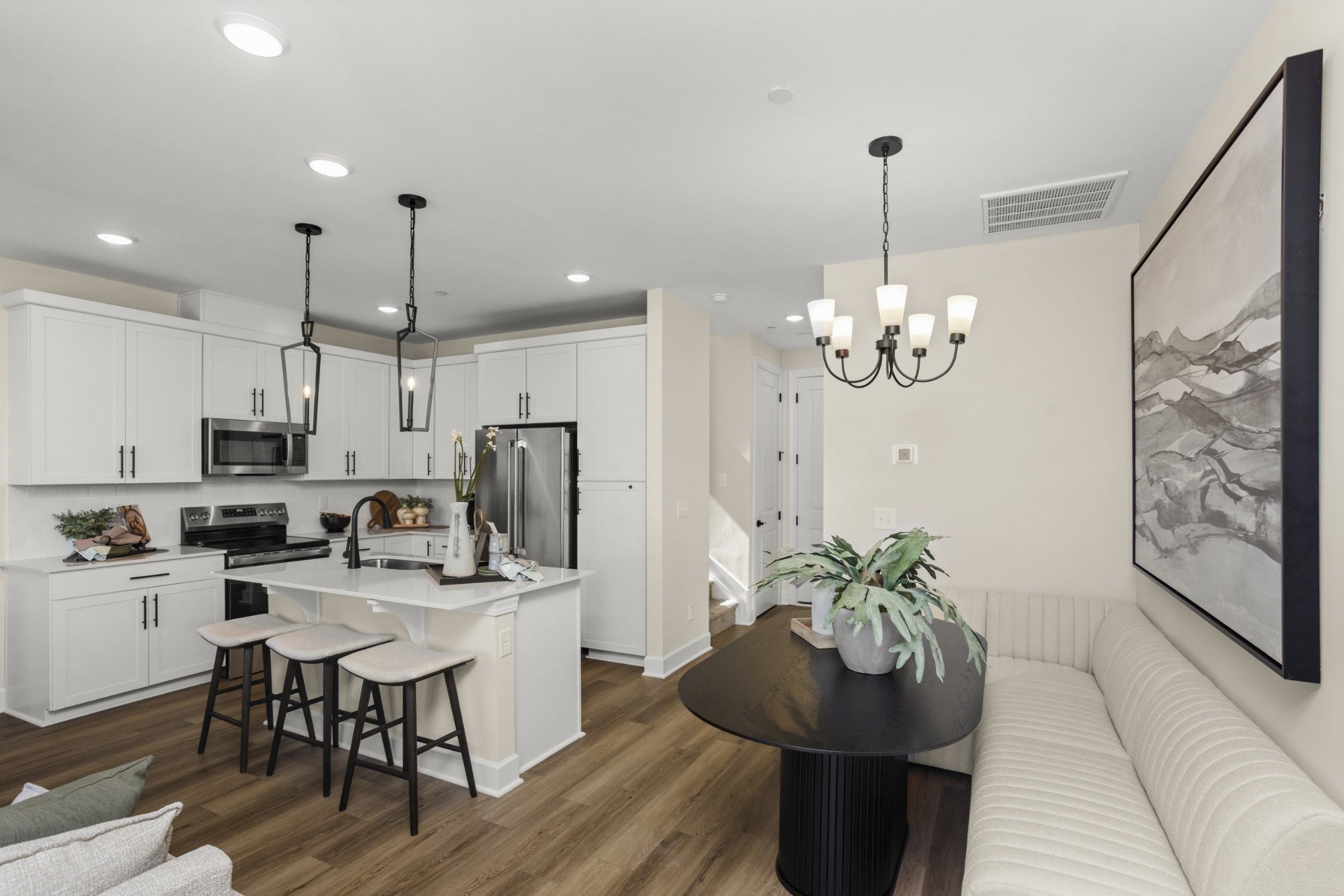 311 Lynwood Station Boulevard