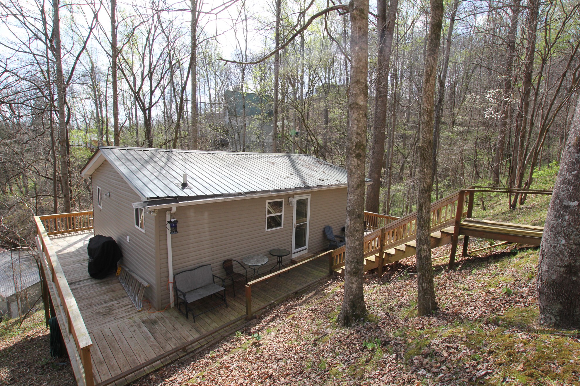 1050 Holiday Haven Dr