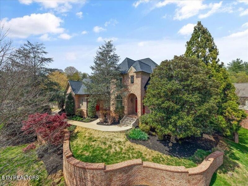 9007 Linksvue Drive