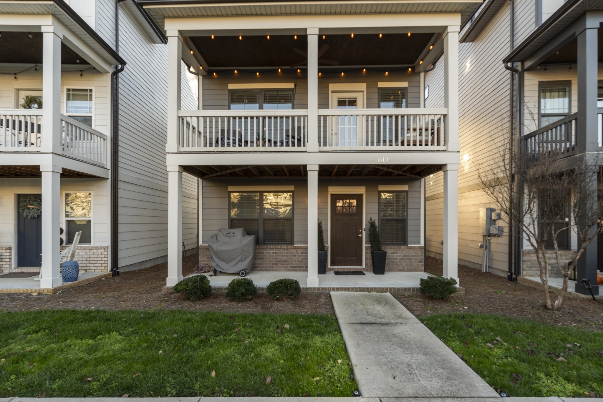 614 Parkvue Place Dr, Nashville TN 37221 4-bed home, photo 2 of 30